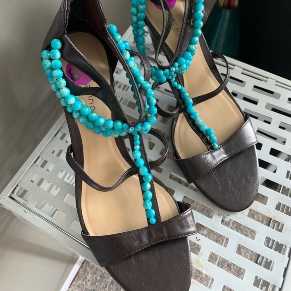 Marino beaded heel - Picture 3 of 3